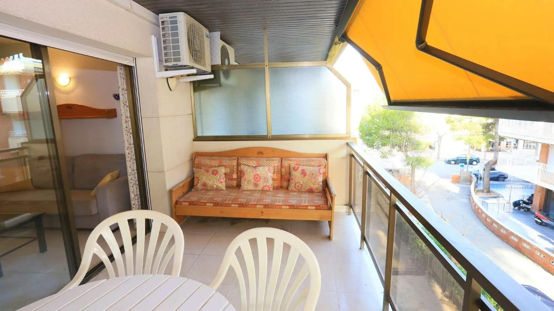 Txingudi - Only Families Apartment Cambrils